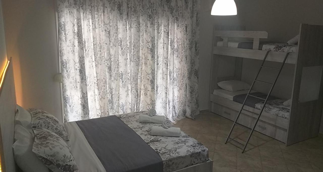 Studio Garden Lejlighed Nea Kallikrateia Eksteriør billede